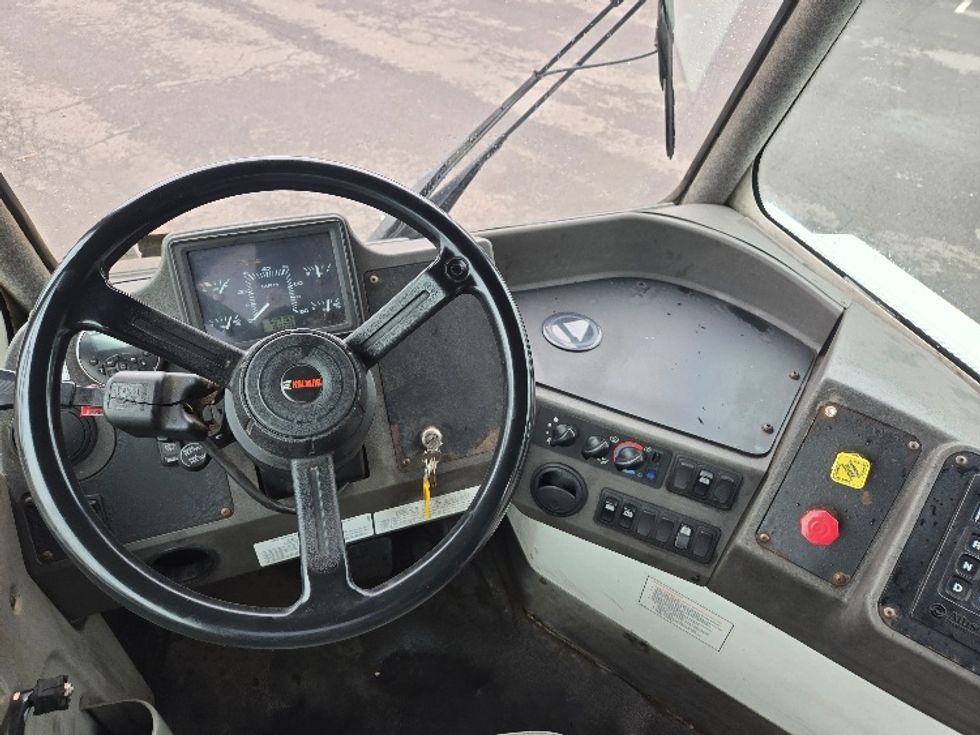 Yard Truck-Heavy Duty Tractors-Ottawa-2018-T2-Hazleton-PA-60,530\n\t\tmiles-$ 45,000 - Image 10