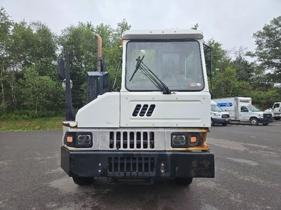 Yard Truck-Heavy Duty Tractors-Ottawa-2018-T2-Hazleton-PA-60,530\n\t\tmiles-$ 45,000 - Image 2