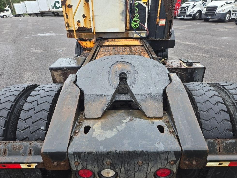 Yard Truck-Heavy Duty Tractors-Ottawa-2018-T2-Hazleton-PA-60,530\n\t\tmiles-$ 45,000 - Image 6