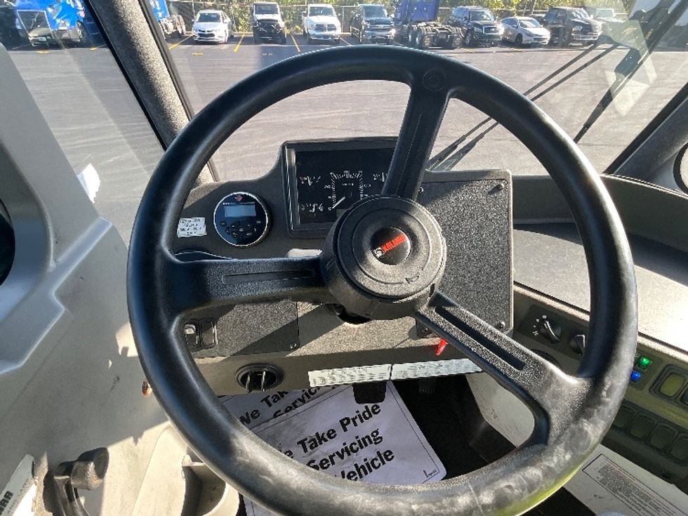 Yard Truck-Heavy Duty Tractors-Ottawa-2018-T2-Indianapolis-IN-7,349\n\t\tmiles-$ 54,750 - Image 11