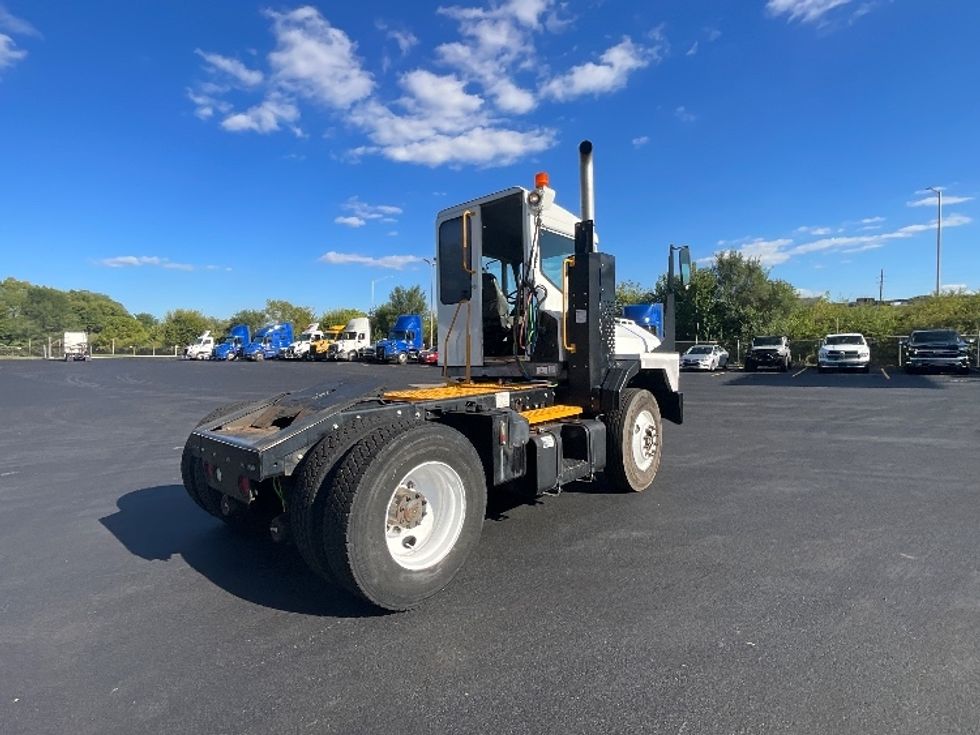 Yard Truck-Heavy Duty Tractors-Ottawa-2018-T2-Indianapolis-IN-7,349\n\t\tmiles-$ 54,750 - Image 7