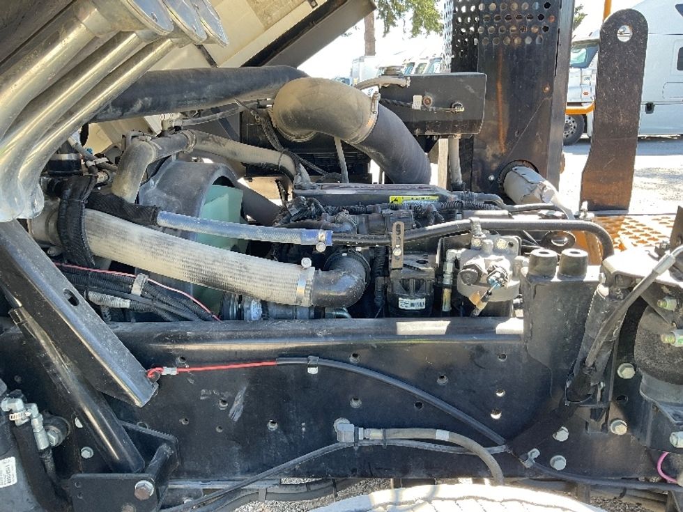 Yard Truck-Heavy Duty Tractors-Ottawa-2018-T2-Lacey-WA-638,230\n\t\tmiles-$ 58,000 - Image 14