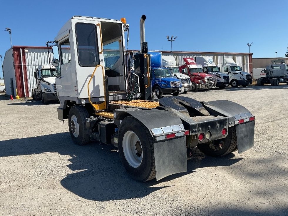 Yard Truck-Heavy Duty Tractors-Ottawa-2018-T2-Lacey-WA-638,230\n\t\tmiles-$ 58,000 - Image 5