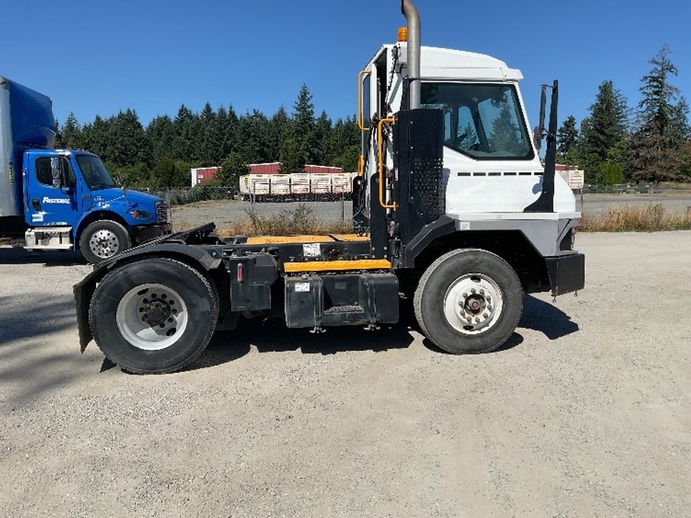 Yard Truck-Heavy Duty Tractors-Ottawa-2018-T2-Lacey-WA-638,230\n\t\tmiles-$ 58,000 - Image 8