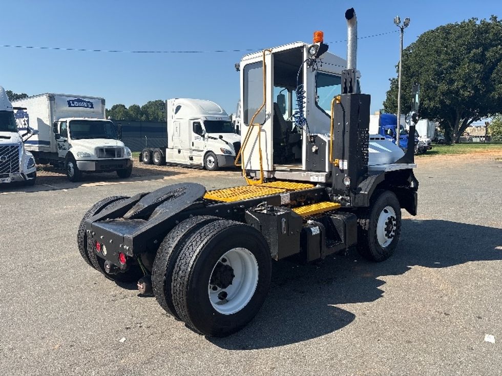 Yard Truck-Heavy Duty Tractors-Ottawa-2018-T2-Mebane-NC-2,867\n\t\tmiles-$ 42,250 - Image 7