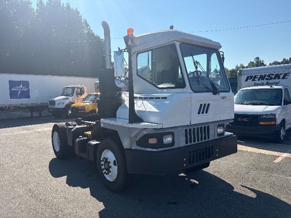 Yard Truck-Heavy Duty Tractors-Ottawa-2018-T2-Mebane-NC-3,188\n\t\tmiles-$ 42,250 - Image 1