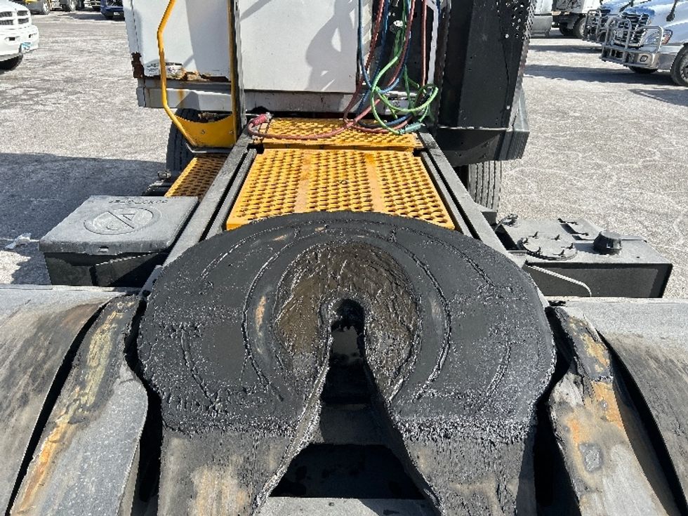 Yard Truck-Heavy Duty Tractors-Ottawa-2018-T2-Omaha-NE-208,522\n\t\tmiles-$ 60,500 - Image 6