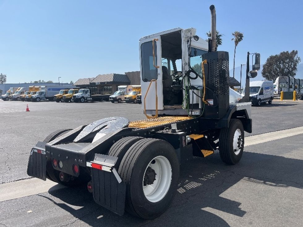 Yard Truck-Heavy Duty Tractors-Ottawa-2018-T2-Ontario-CA-58,250\n\t\tmiles-$ 62,750 - Image 7