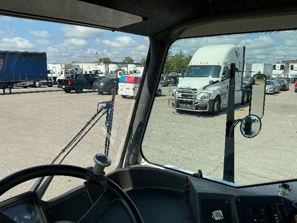 Yard Truck-Heavy Duty Tractors-Ottawa-2018-T2-Piqua-OH-51,651\n\t\tmiles-$ 59,250 - Image 10