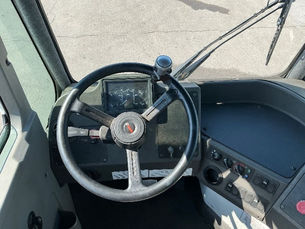 Yard Truck-Heavy Duty Tractors-Ottawa-2018-T2-Piqua-OH-51,651\n\t\tmiles-$ 59,250 - Image 11