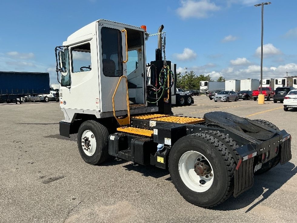 Yard Truck-Heavy Duty Tractors-Ottawa-2018-T2-Piqua-OH-51,651\n\t\tmiles-$ 59,250 - Image 5