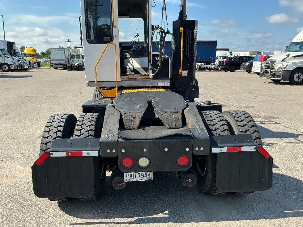 Yard Truck-Heavy Duty Tractors-Ottawa-2018-T2-Piqua-OH-51,651\n\t\tmiles-$ 59,250 - Image 6