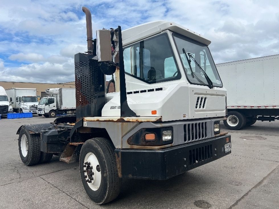 Yard Truck-Heavy Duty Tractors-Ottawa-2018-T2-Rochester-NY-174,608\n\t\tmiles-$ 49,000 - Image 1