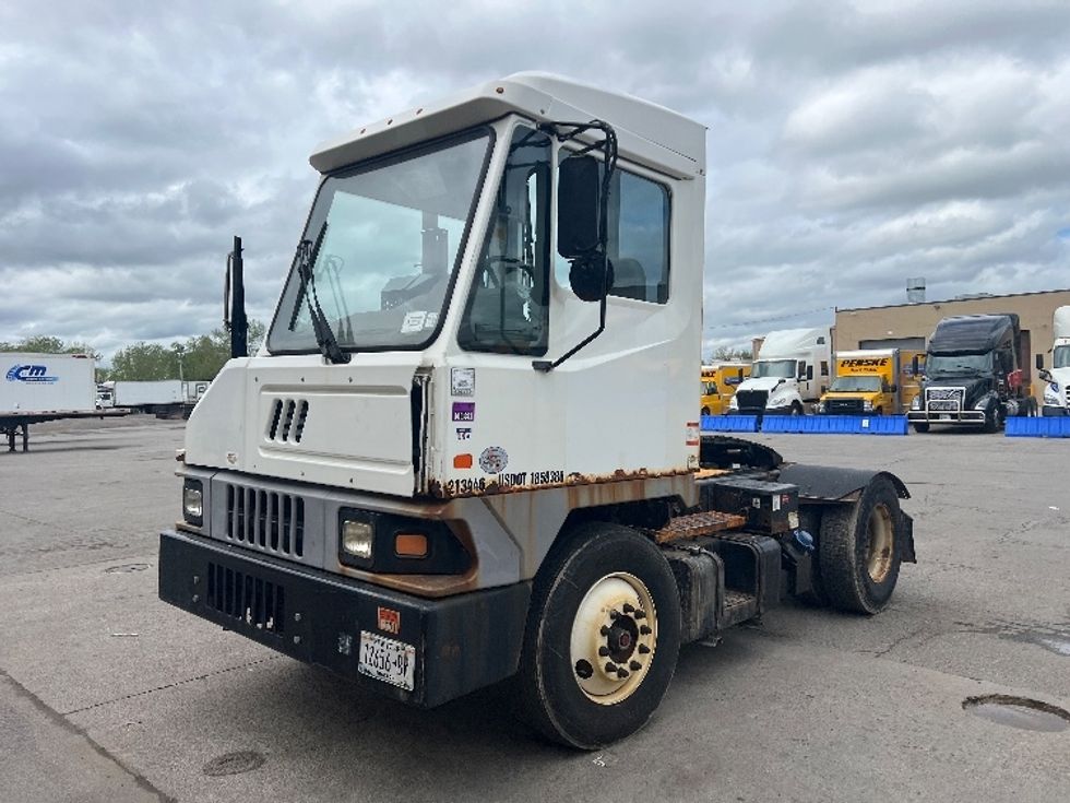 Yard Truck-Heavy Duty Tractors-Ottawa-2018-T2-Rochester-NY-174,608\n\t\tmiles-$ 49,000 - Image 3