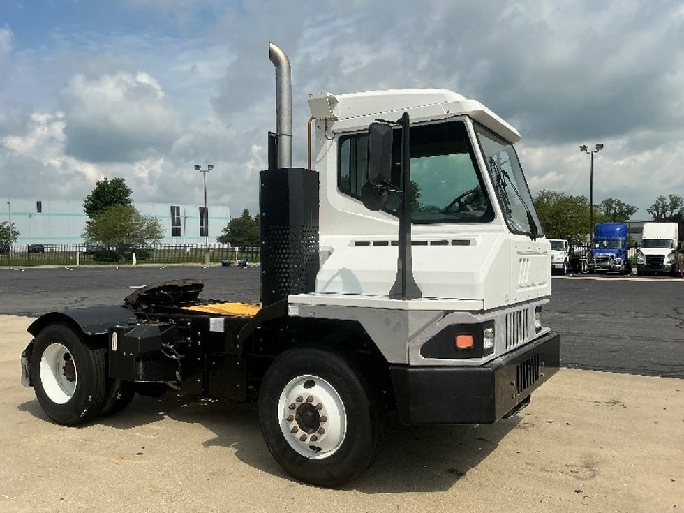 Yard Truck-Heavy Duty Tractors-Ottawa-2018-T2-South Bend-IN-773\n\t\tmiles-$ 49,500 - Image 1