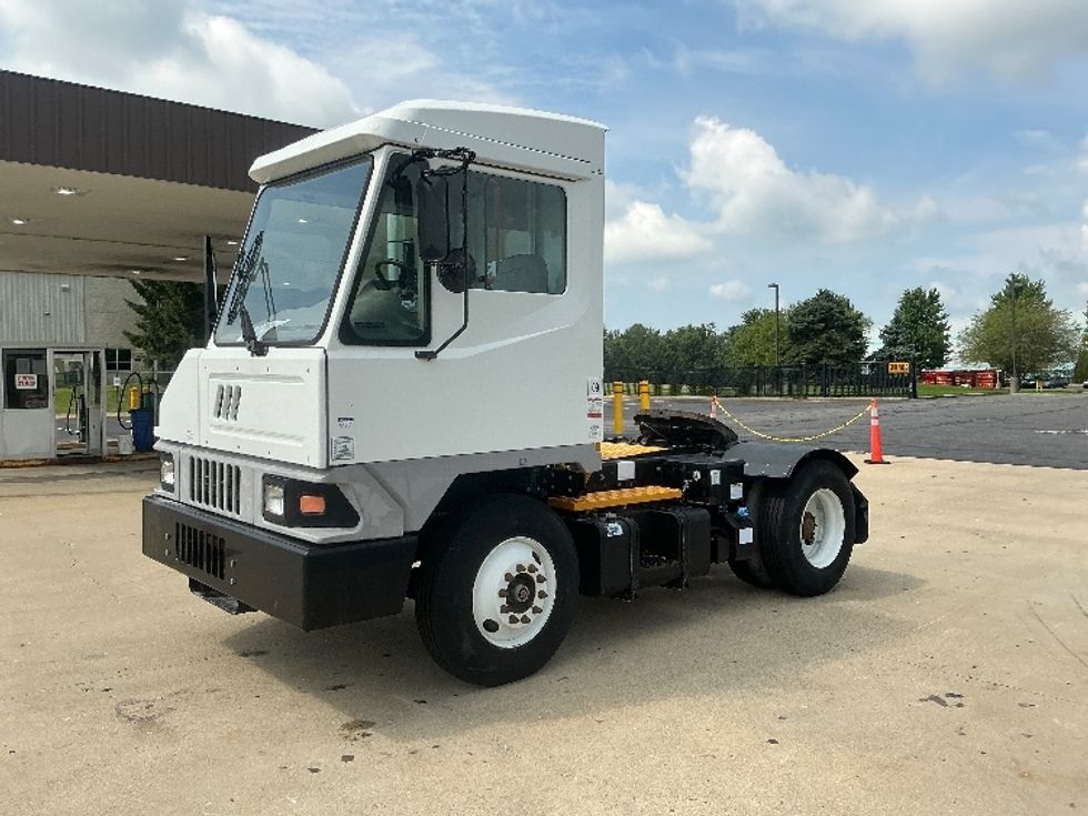 Yard Truck-Heavy Duty Tractors-Ottawa-2018-T2-South Bend-IN-773\n\t\tmiles-$ 49,500 - Image 3