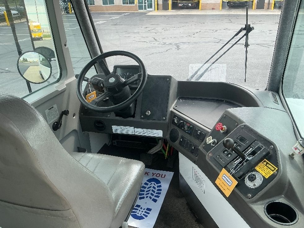 Yard Truck-Heavy Duty Tractors-Ottawa-2018-T2-South Bend-IN-773\n\t\tmiles-$ 49,500 - Image 9