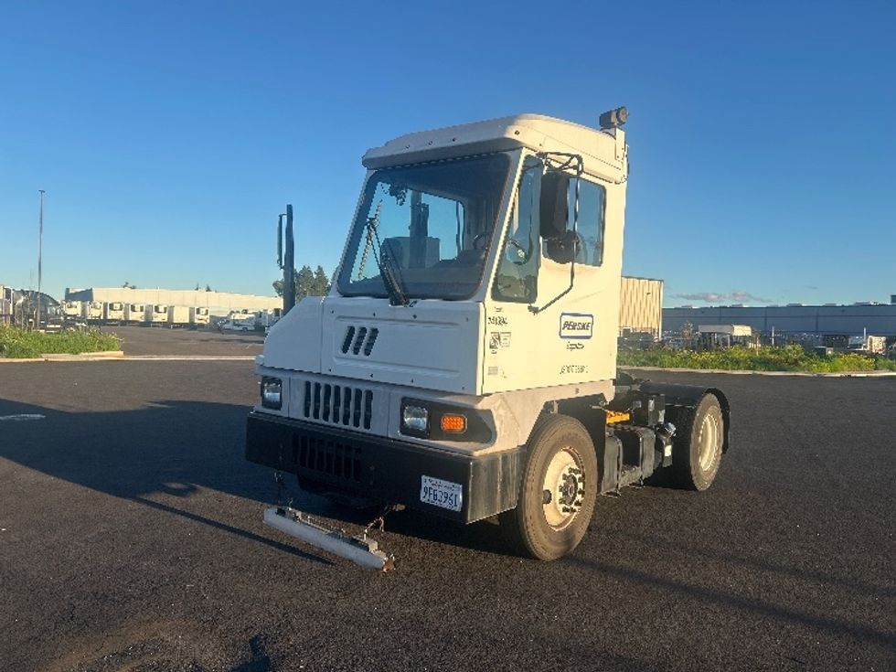 Yard Truck-Heavy Duty Tractors-Ottawa-2018-T2-Stockton-CA-57,456\n\t\tmiles-$ 55,750 - Image 3
