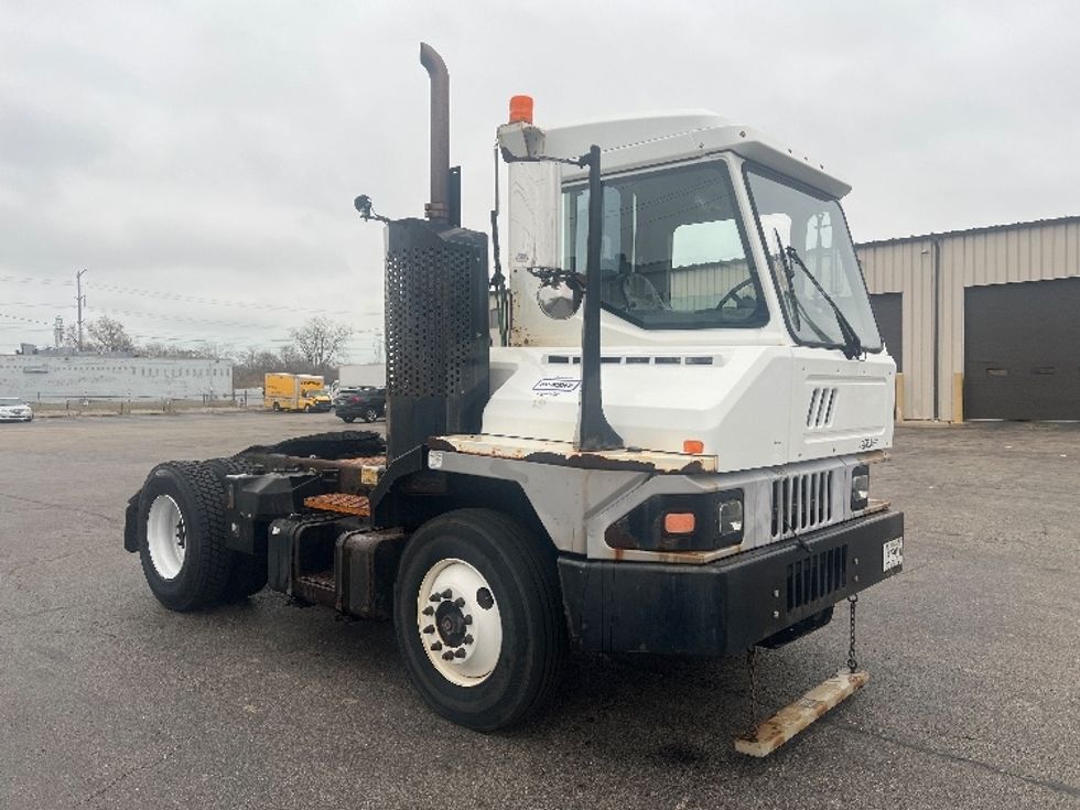Yard Truck-Heavy Duty Tractors-Ottawa-2018-T2-Sturtevant-WI-34,656\n\t\tmiles-$ 53,500 - Image 1