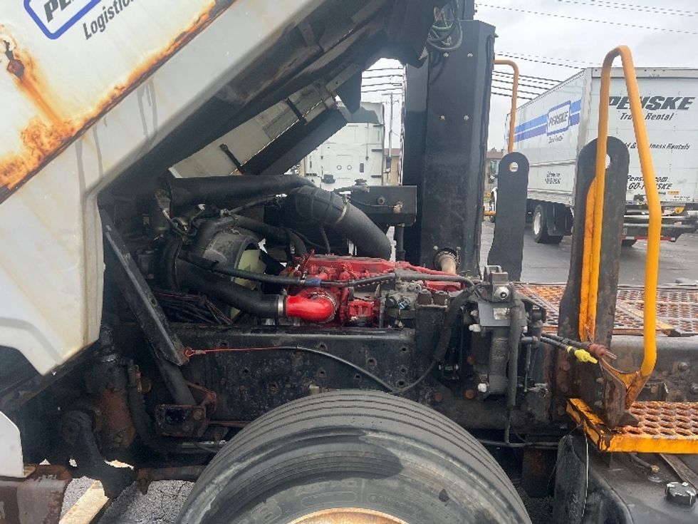 Yard Truck-Heavy Duty Tractors-Ottawa-2018-T2-Sturtevant-WI-34,656\n\t\tmiles-$ 53,500 - Image 16