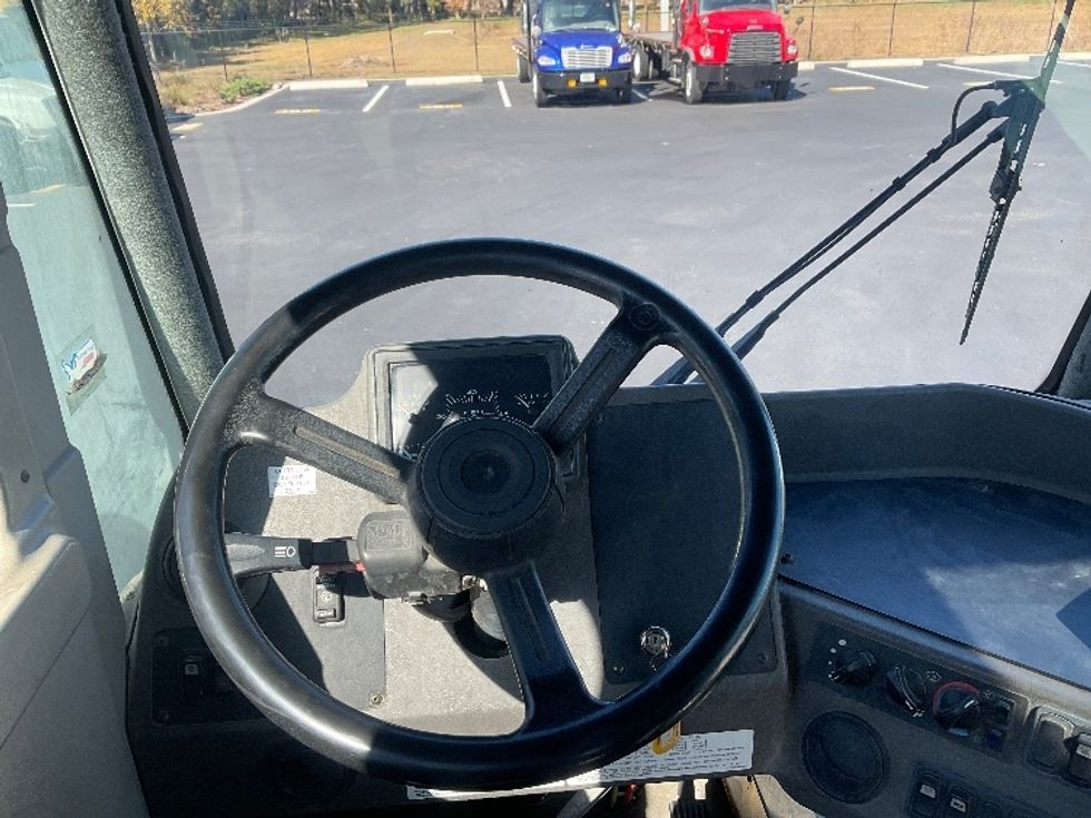 Yard Truck-Heavy Duty Tractors-Ottawa-2018-T2-Tampa-FL-9,556\n\t\tmiles-$ 61,000 - Image 10