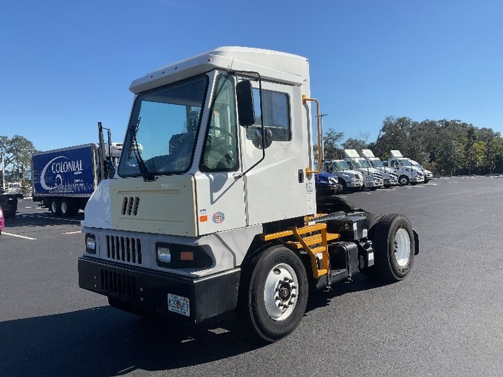 Yard Truck-Heavy Duty Tractors-Ottawa-2018-T2-Tampa-FL-9,556\n\t\tmiles-$ 61,000 - Image 3