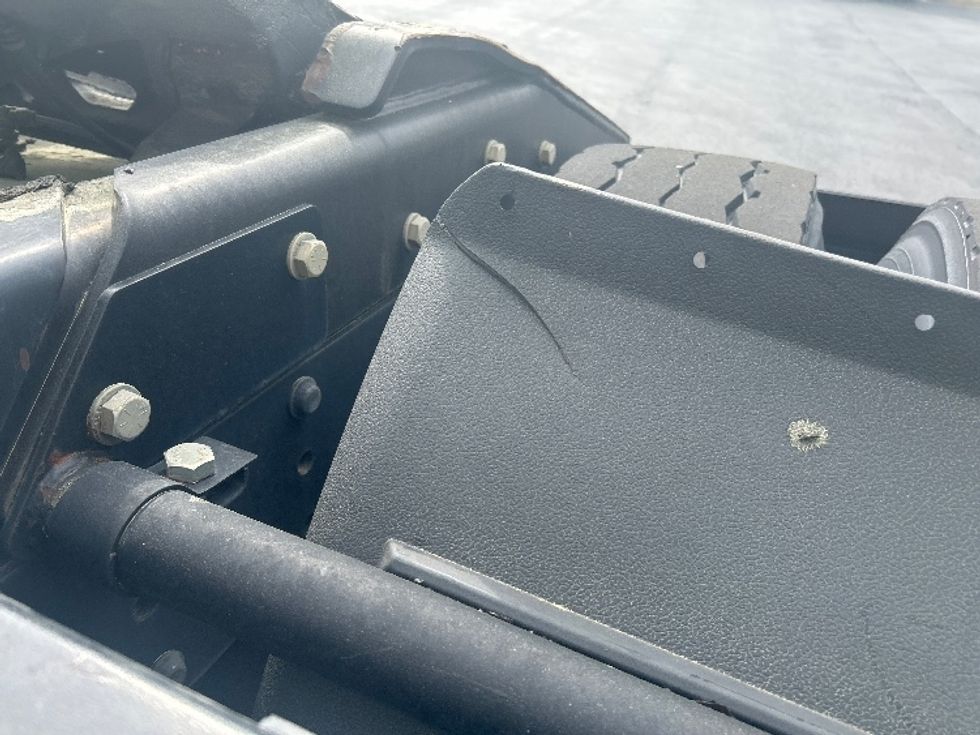 Yard Truck-Heavy Duty Tractors-Ottawa-2019-T2-Atlanta (Forest Park)-GA-365,950\n\t\tmiles-$ 67,750 - Image 15