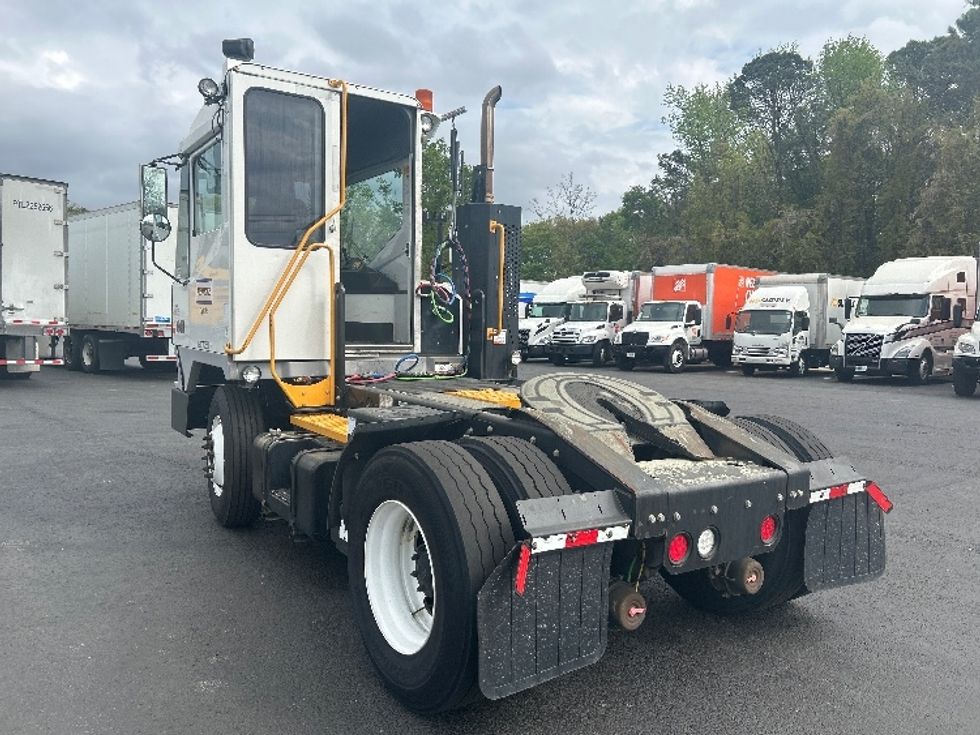 Yard Truck-Heavy Duty Tractors-Ottawa-2019-T2-Atlanta (Forest Park)-GA-365,950\n\t\tmiles-$ 67,750 - Image 5