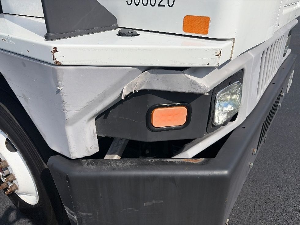 Yard Truck-Heavy Duty Tractors-Ottawa-2019-T2-Atlanta (Forest Park)-GA-56,738\n\t\tmiles-$ 55,750 - Image 16