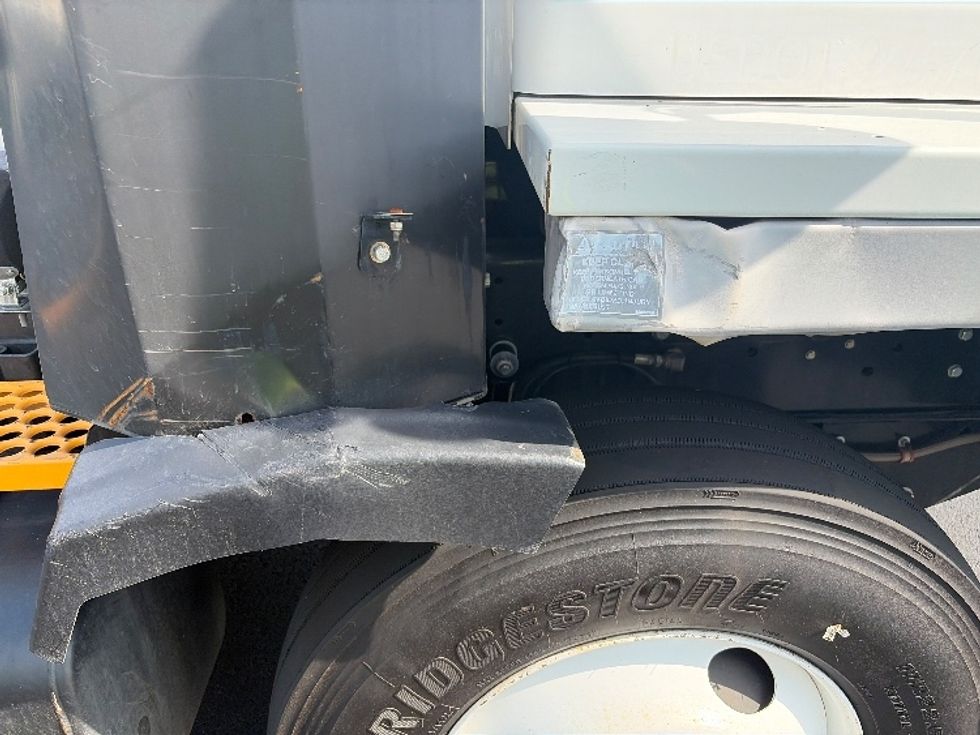 Yard Truck-Heavy Duty Tractors-Ottawa-2019-T2-Atlanta (Forest Park)-GA-56,738\n\t\tmiles-$ 55,750 - Image 17