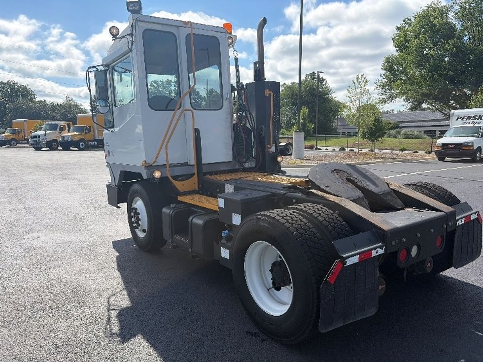 Yard Truck-Heavy Duty Tractors-Ottawa-2019-T2-Atlanta (Forest Park)-GA-56,738\n\t\tmiles-$ 55,750 - Image 5