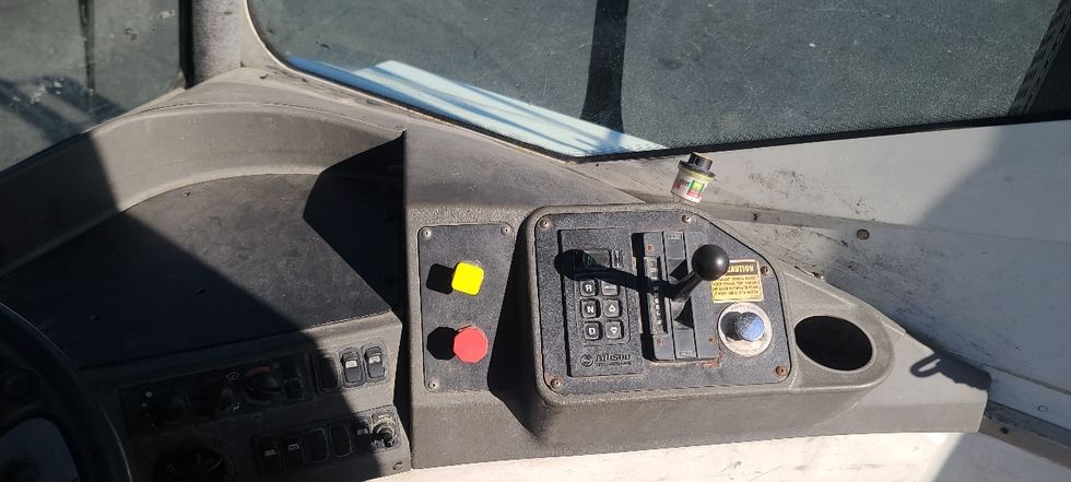 Yard Truck-Heavy Duty Tractors-Ottawa-2019-T2-Atlanta-GA-299,001\n\t\tmiles-$ 66,250 - Image 11