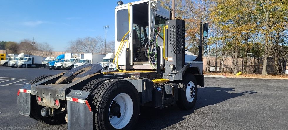 Yard Truck-Heavy Duty Tractors-Ottawa-2019-T2-Atlanta-GA-299,001\n\t\tmiles-$ 66,250 - Image 7
