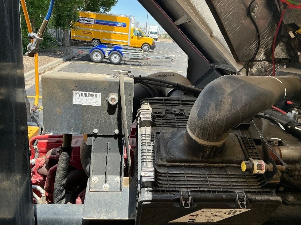 Yard Truck-Heavy Duty Tractors-Ottawa-2019-T2-Aurora-CO-25,046\n\t\tmiles-$ 64,250 - Image 13
