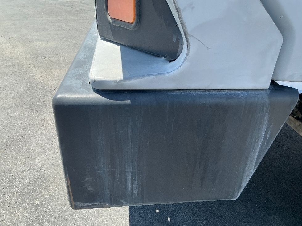 Yard Truck-Heavy Duty Tractors-Ottawa-2019-T2-Aurora-CO-25,046\n\t\tmiles-$ 64,250 - Image 16