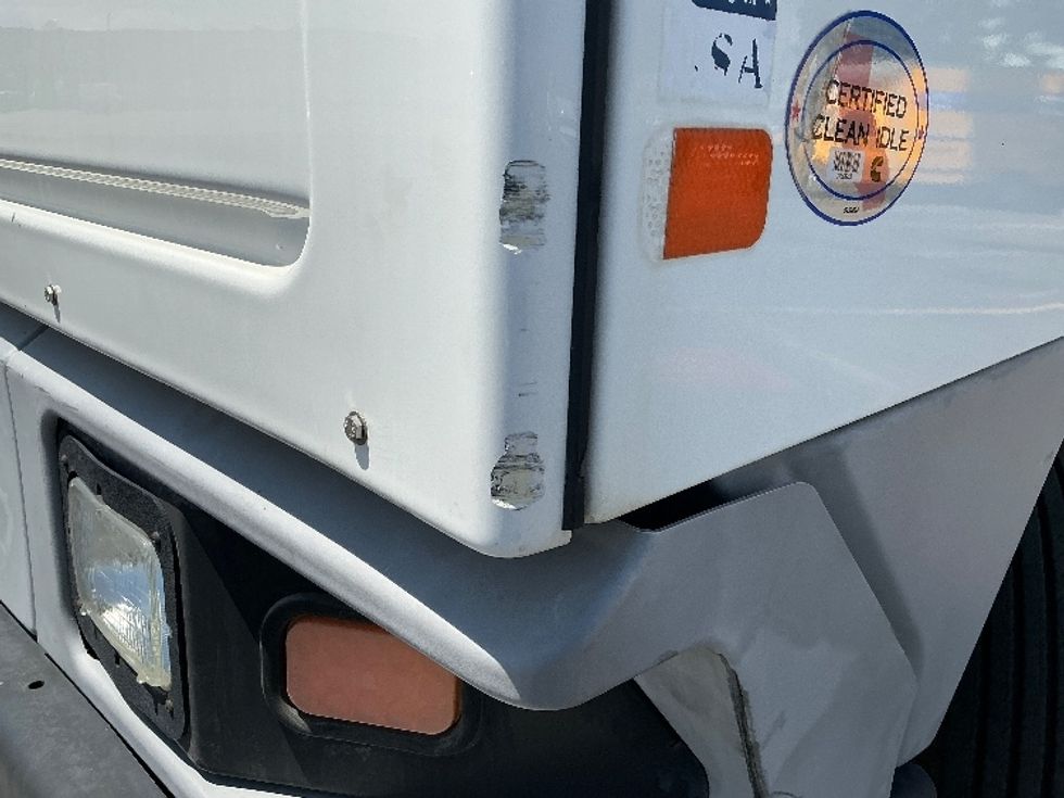 Yard Truck-Heavy Duty Tractors-Ottawa-2019-T2-Aurora-CO-25,046\n\t\tmiles-$ 64,250 - Image 17