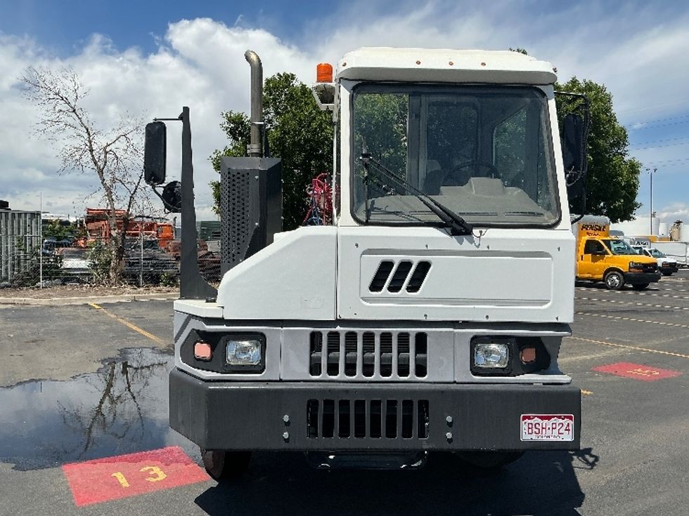 Yard Truck-Heavy Duty Tractors-Ottawa-2019-T2-Aurora-CO-25,046\n\t\tmiles-$ 64,250 - Image 2