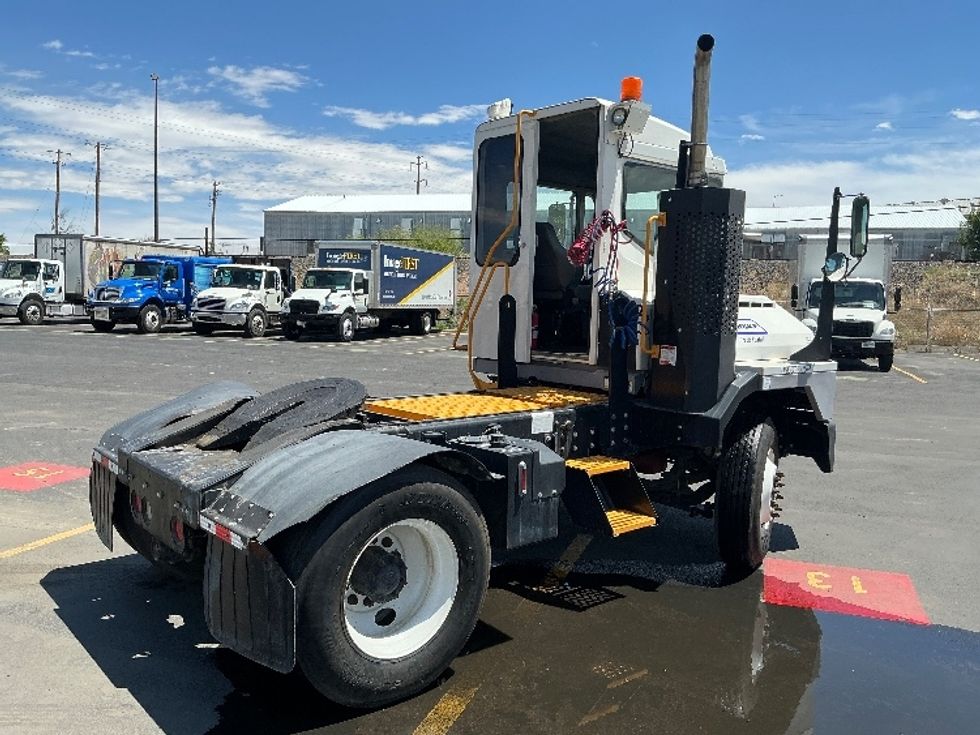 Yard Truck-Heavy Duty Tractors-Ottawa-2019-T2-Aurora-CO-25,046\n\t\tmiles-$ 64,250 - Image 7