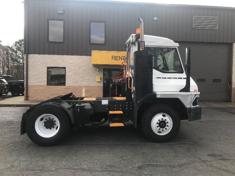 Yard Truck-Heavy Duty Tractors-Ottawa-2019-T2-Chesapeake-VA-310,108\n\t\tmiles-$ 68,000 - Image 8