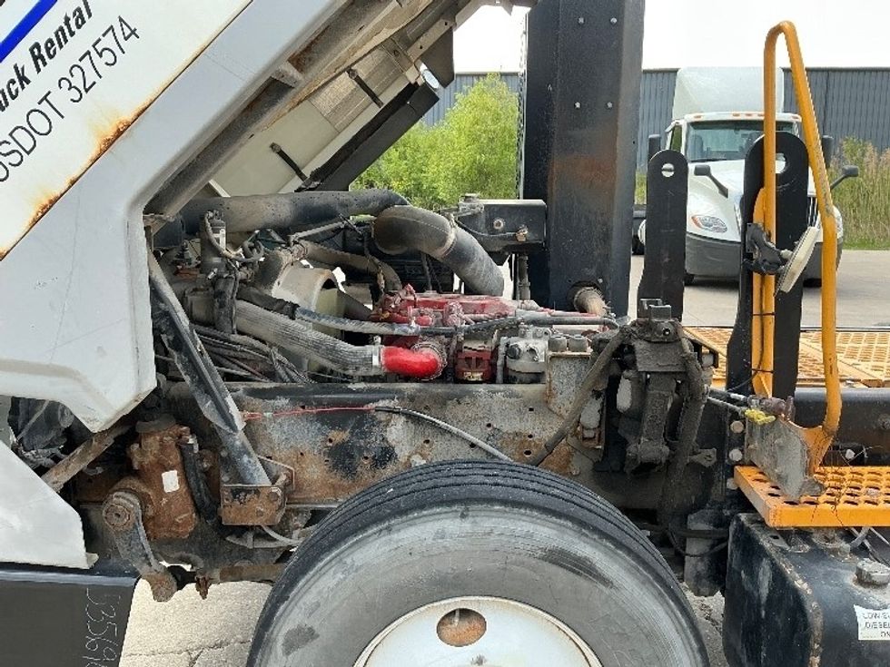 Yard Truck-Heavy Duty Tractors-Ottawa-2019-T2-Davenport-IA-41,487\n\t\tmiles-$ 64,750 - Image 16