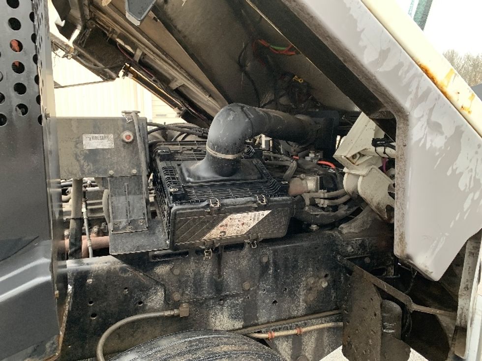 Yard Truck-Heavy Duty Tractors-Ottawa-2019-T2-Delaware-OH-55,567\n\t\tmiles-$ 53,500 - Image 16