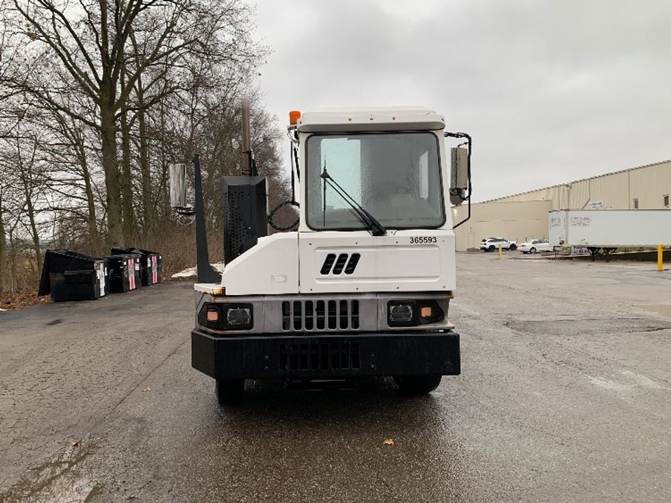 Yard Truck-Heavy Duty Tractors-Ottawa-2019-T2-Delaware-OH-55,567\n\t\tmiles-$ 53,500 - Image 2