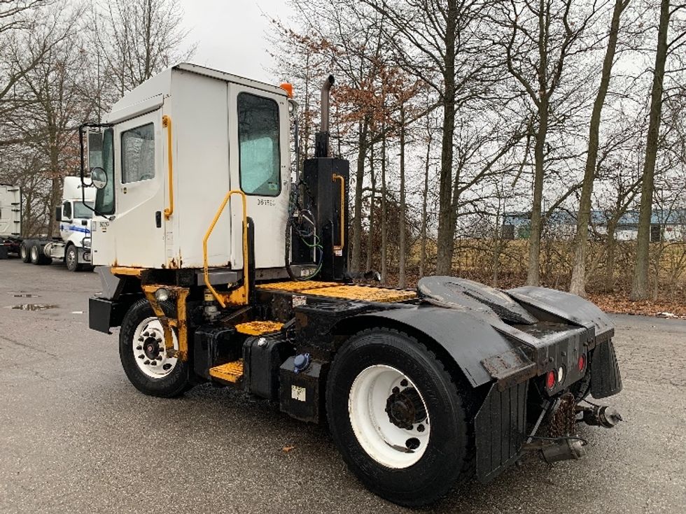 Yard Truck-Heavy Duty Tractors-Ottawa-2019-T2-Delaware-OH-55,567\n\t\tmiles-$ 53,500 - Image 5