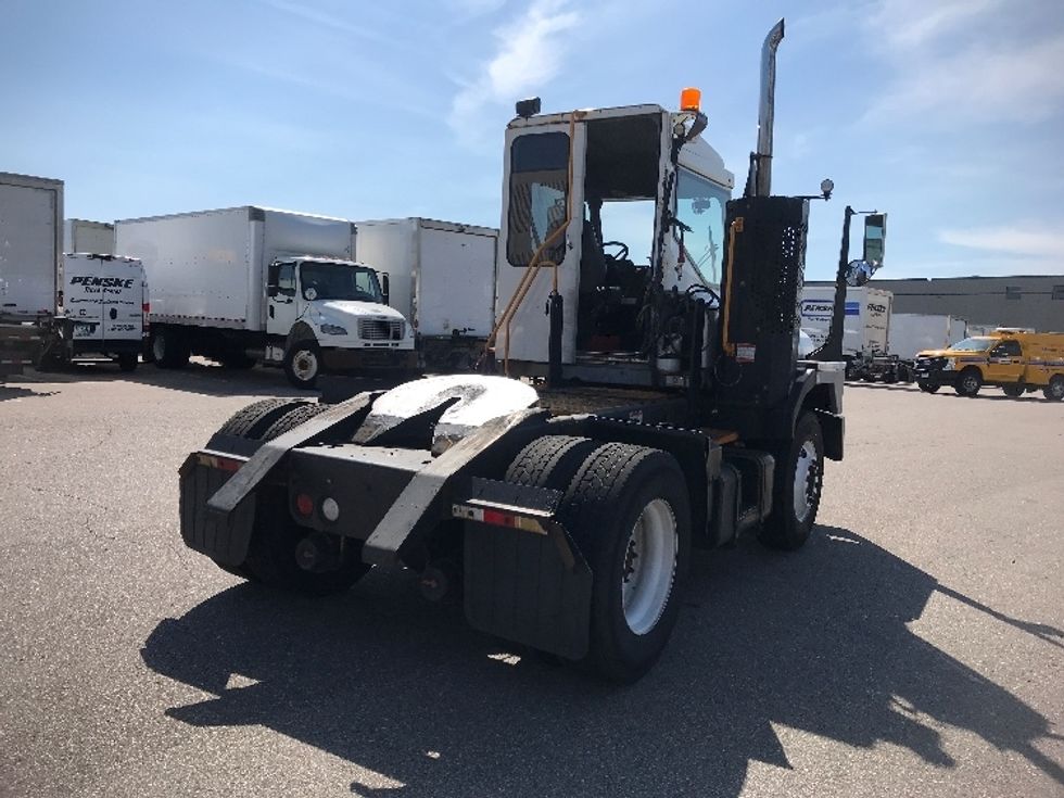 Yard Truck-Heavy Duty Tractors-Ottawa-2019-T2-Eagan-MN-55,021\n\t\tmiles-$ 67,500 - Image 7