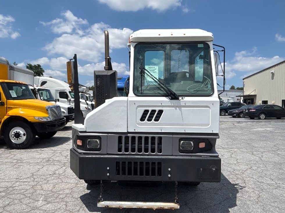 Yard Truck-Heavy Duty Tractors-Ottawa-2019-T2-Forest Park-GA-50,763\n\t\tmiles-$ 61,750 - Image 2