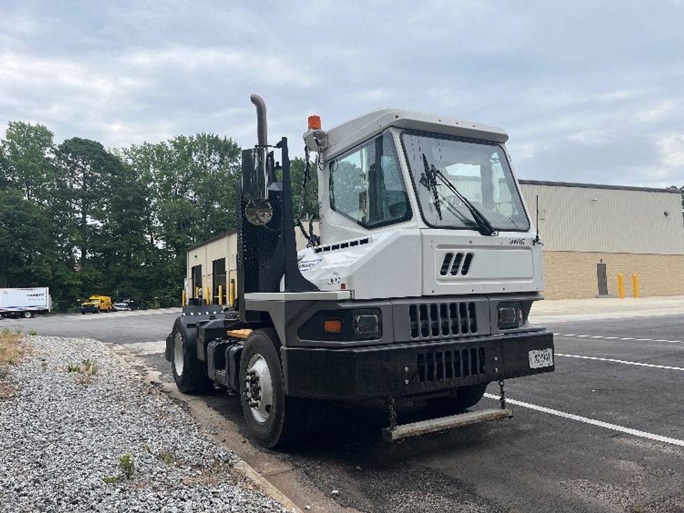 Yard Truck-Heavy Duty Tractors-Ottawa-2019-T2-Forest Park-GA-61,969\n\t\tmiles-$ 56,000 - Image 1