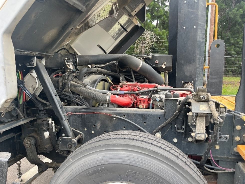 Yard Truck-Heavy Duty Tractors-Ottawa-2019-T2-Forest Park-GA-61,969\n\t\tmiles-$ 56,000 - Image 11