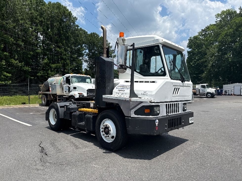 Yard Truck-Heavy Duty Tractors-Ottawa-2019-T2-Forest Park-GA-71,767\n\t\tmiles-$ 52,250 - Image 1