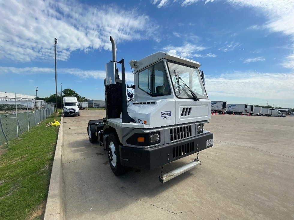 Used Yard Trucks for Sale Penske Used Trucks