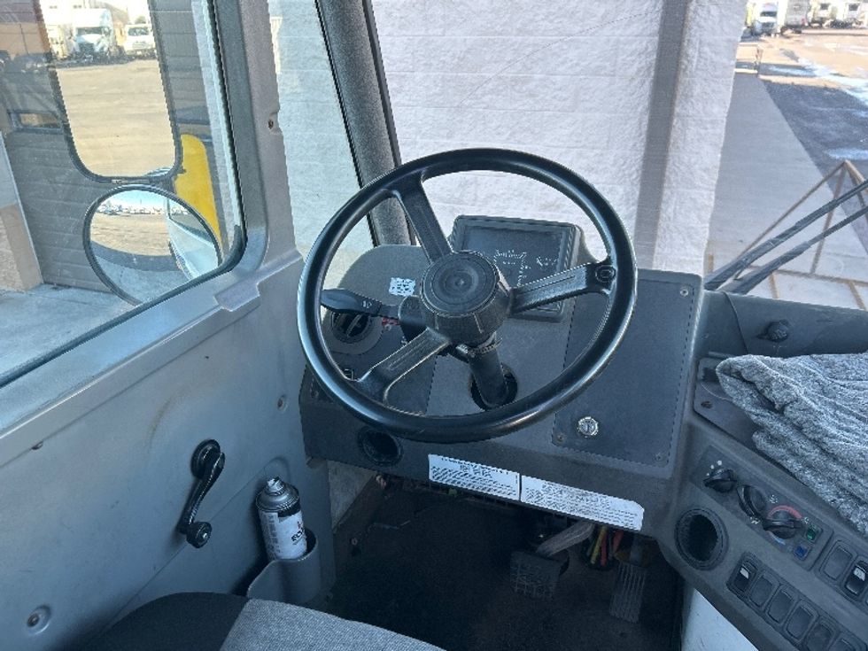 Yard Truck-Heavy Duty Tractors-Ottawa-2019-T2-Greeley-CO-127,171\n\t\tmiles-$ 66,000 - Image 10